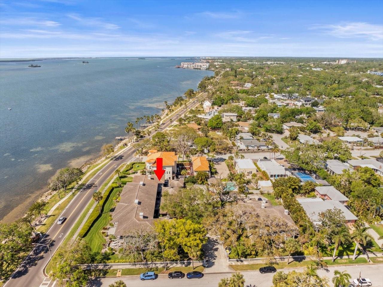 2087 EDGEWATER DR #C