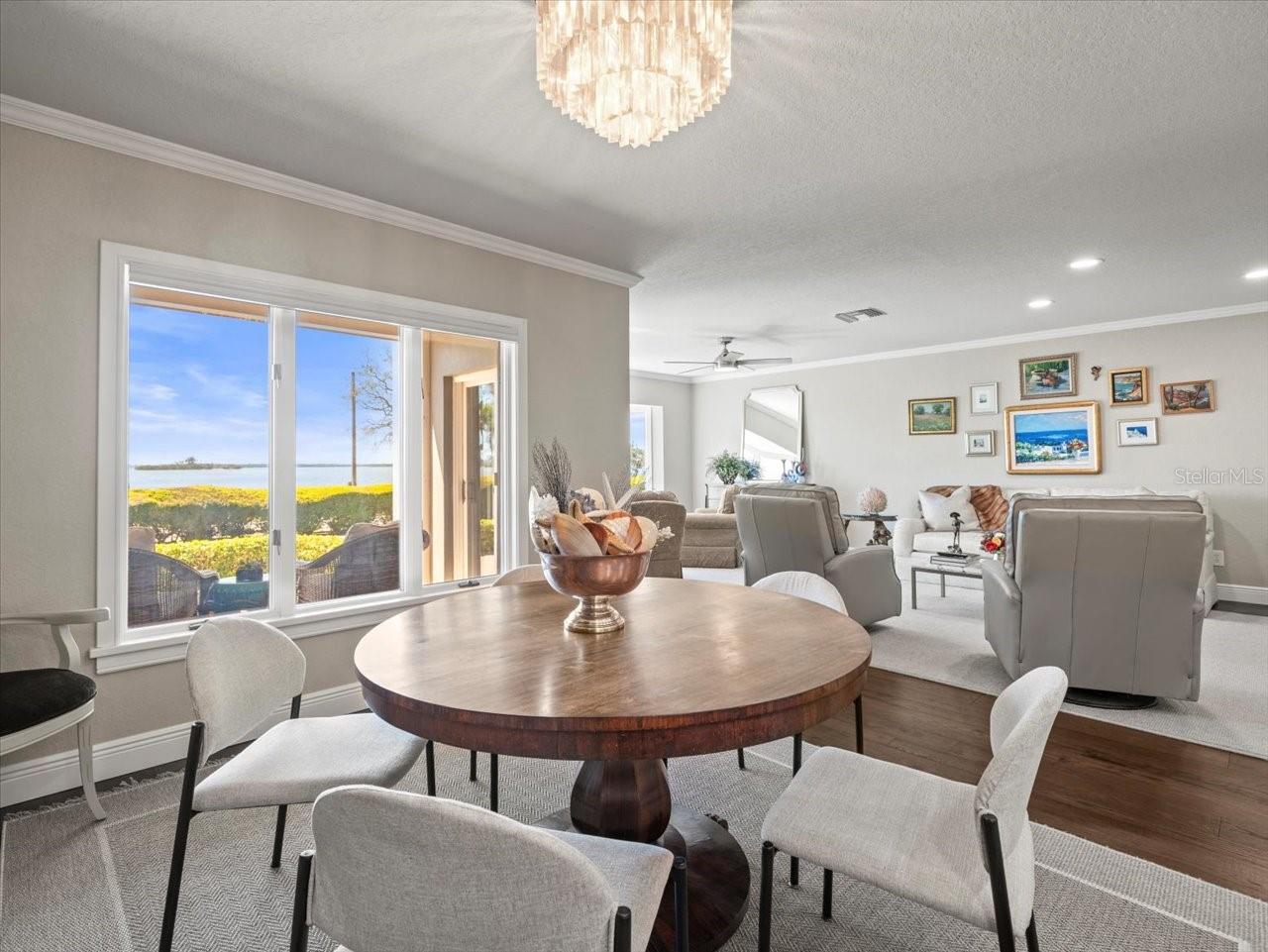 2087 EDGEWATER DR #C