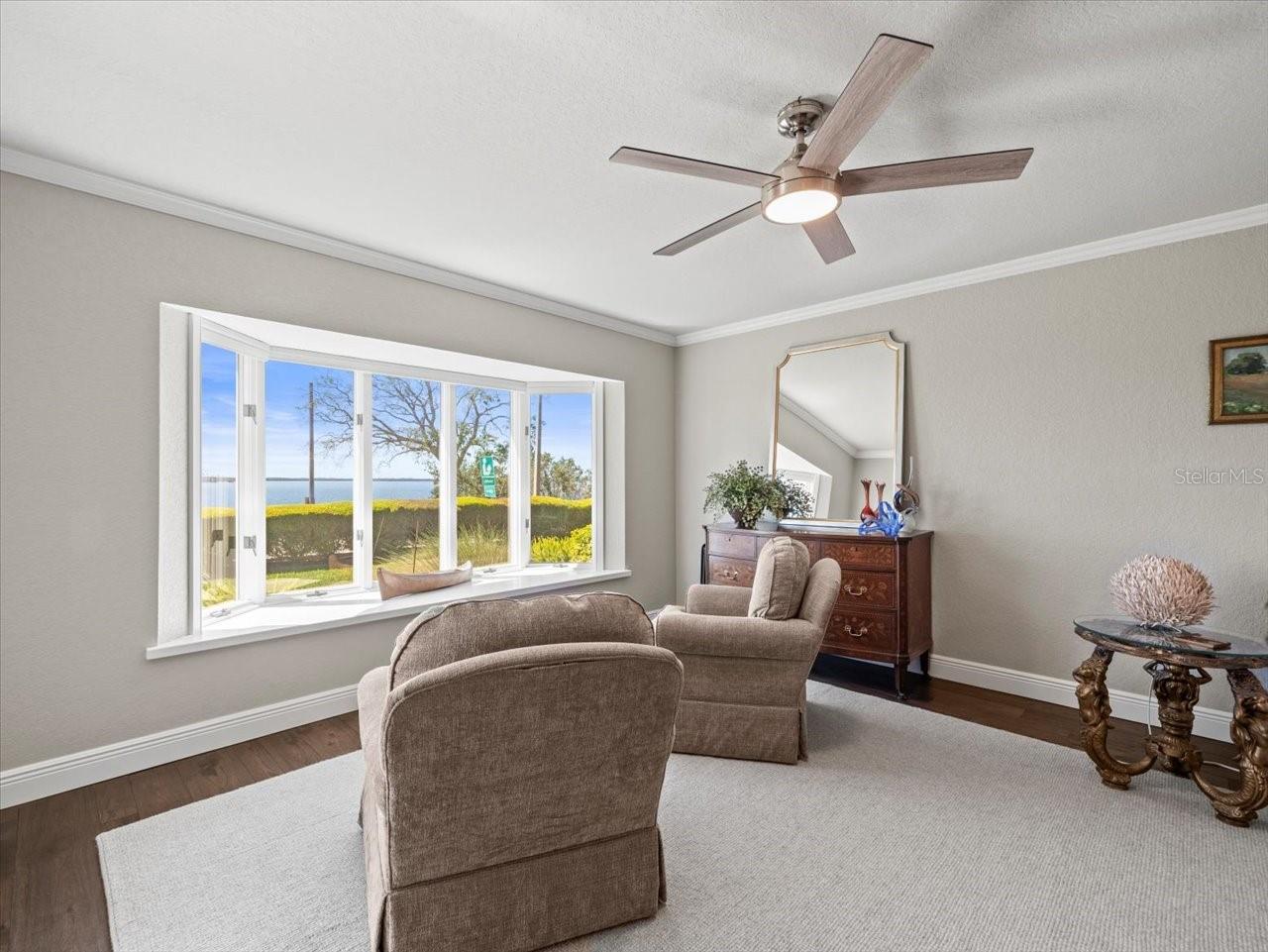 2087 EDGEWATER DR #C