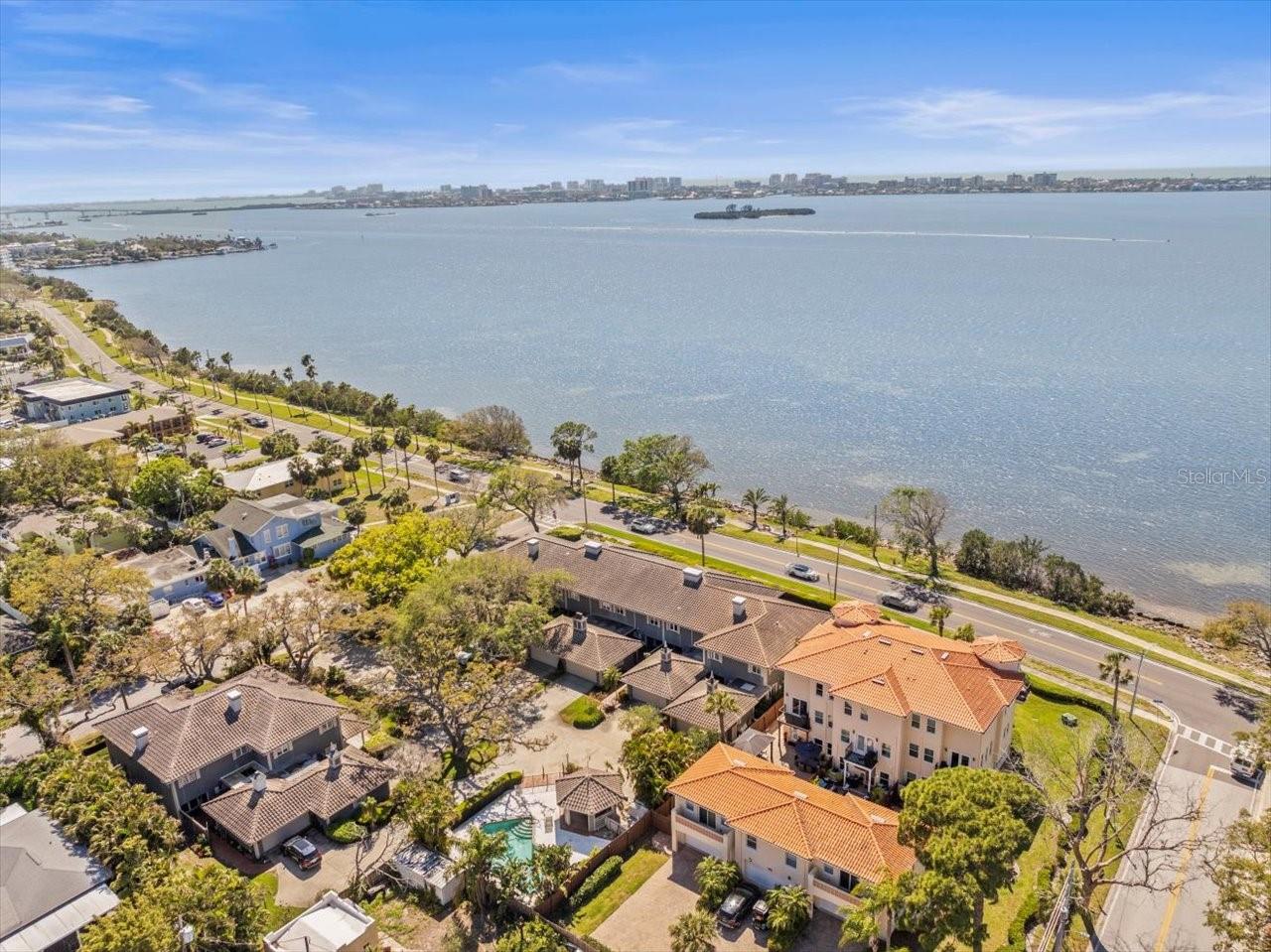 2087 EDGEWATER DR #C