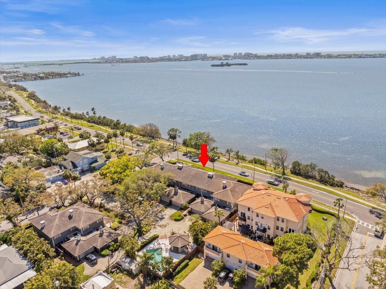 2087 EDGEWATER DR #C