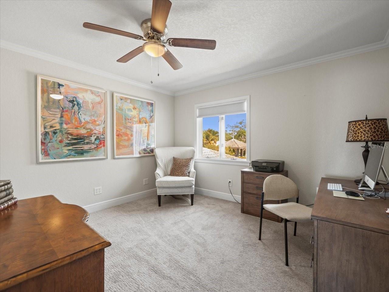 2087 EDGEWATER DR #C