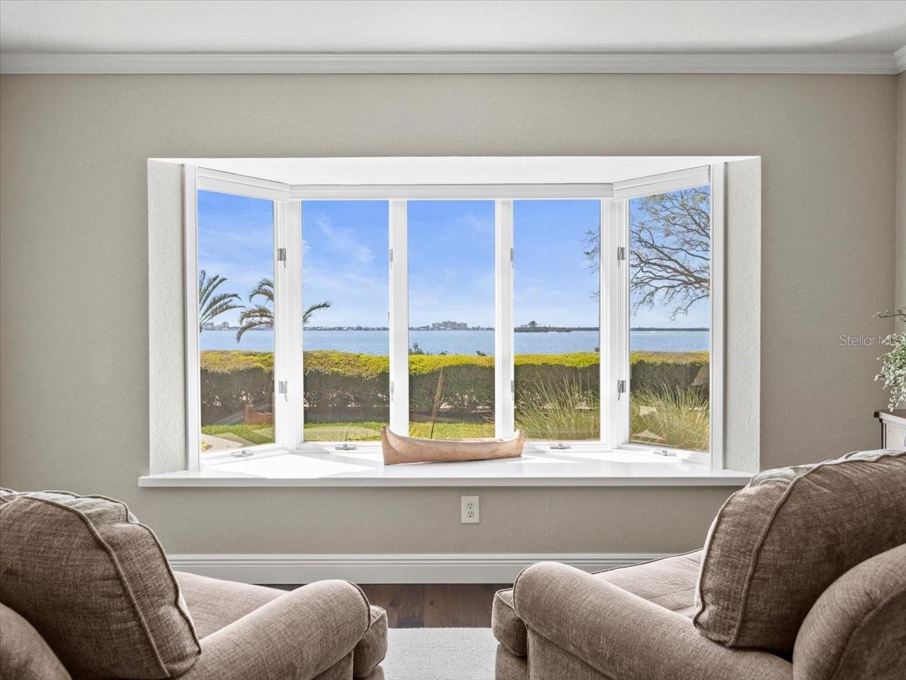 2087 EDGEWATER DR #C