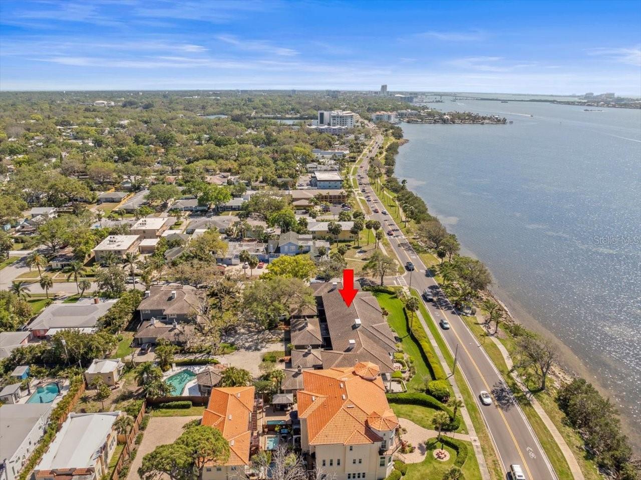 2087 EDGEWATER DR #C