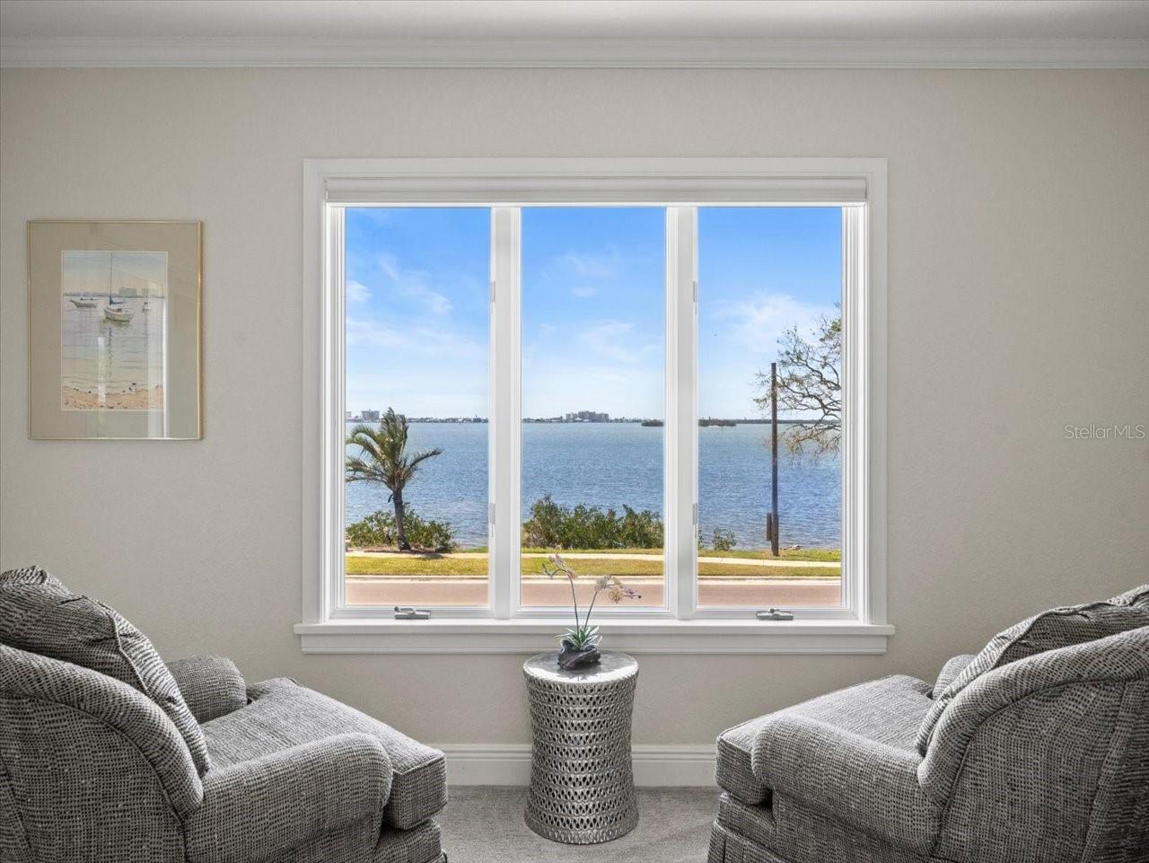 2087 EDGEWATER DR #C