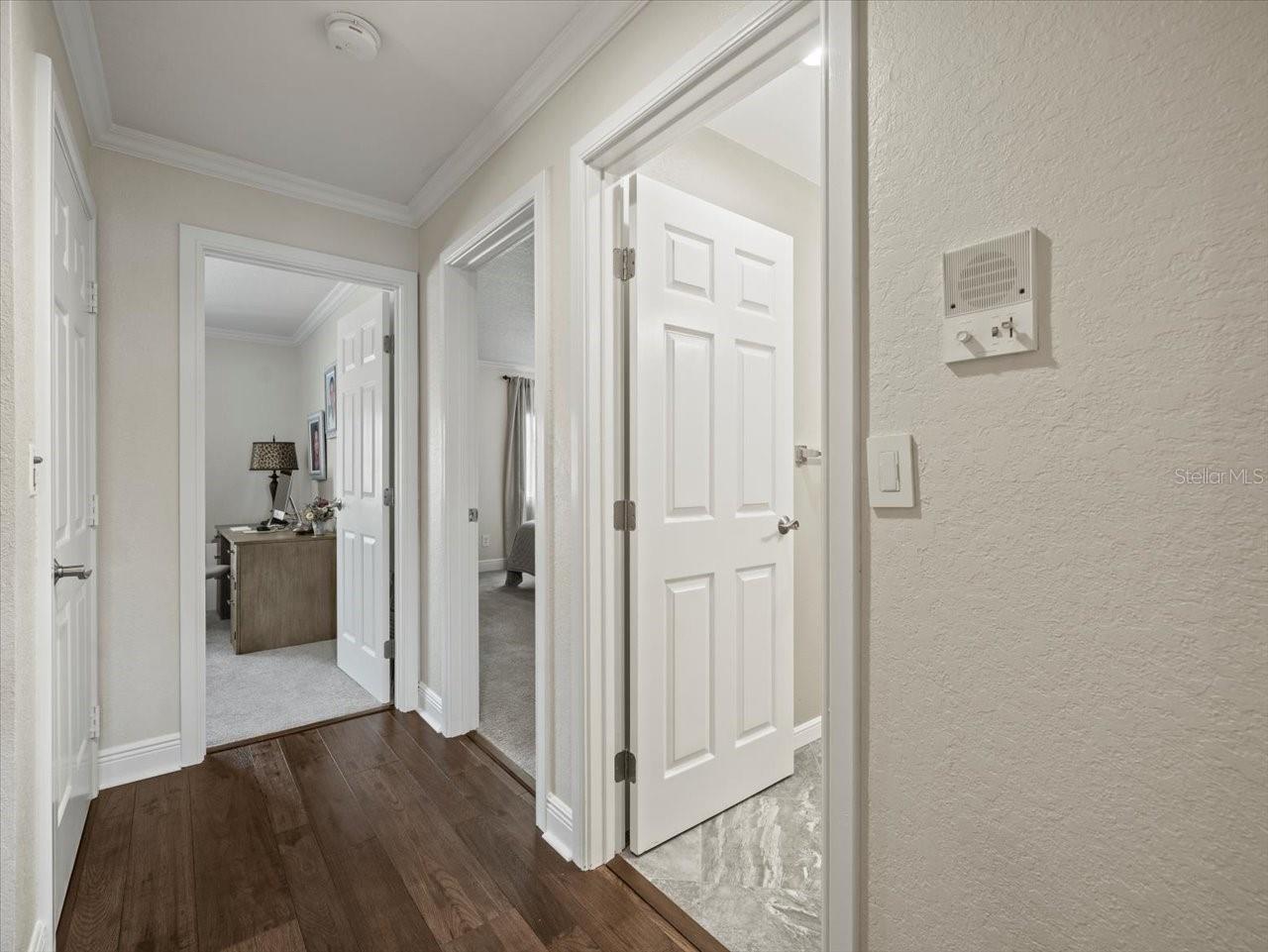 2087 EDGEWATER DR #C