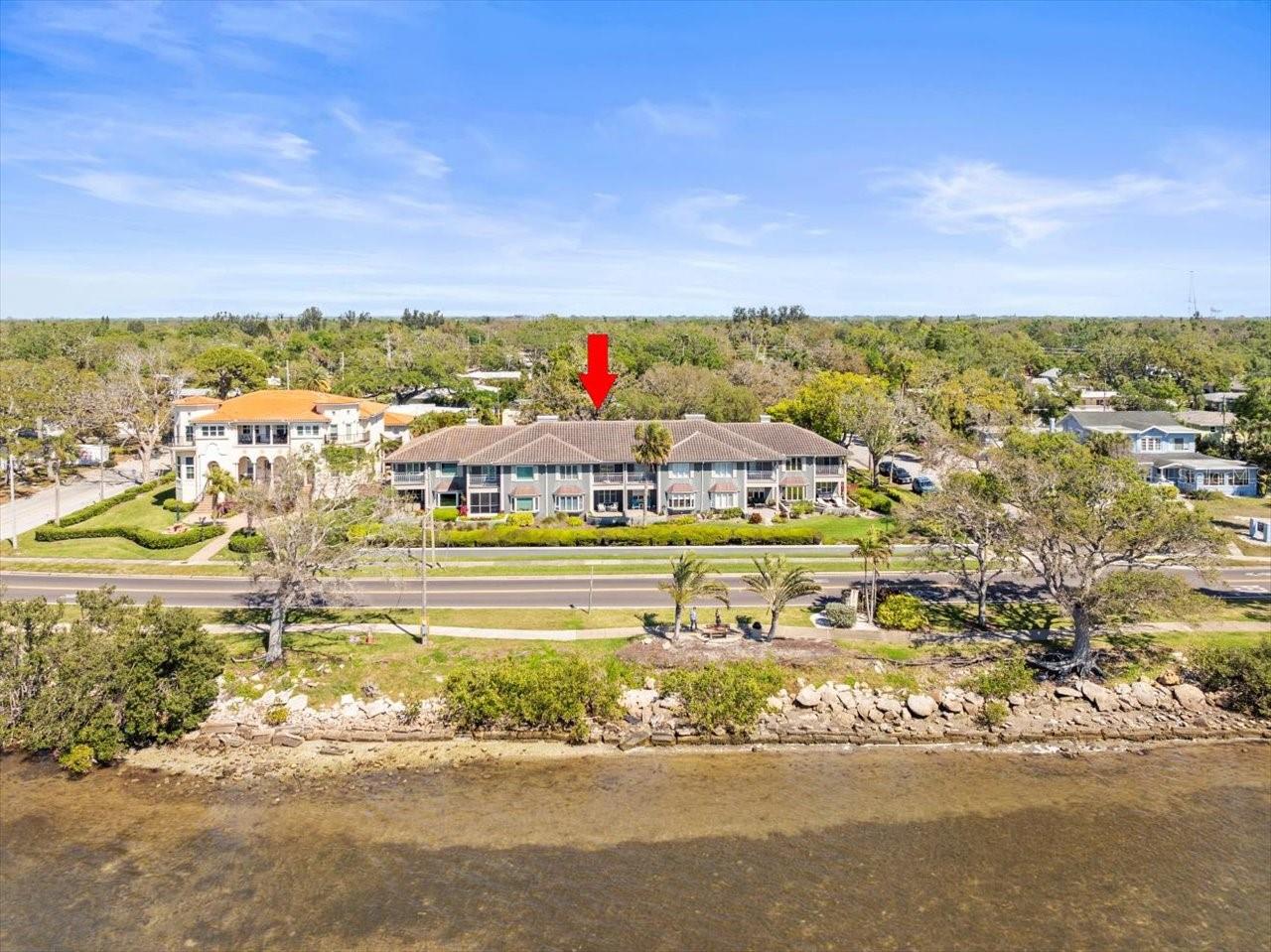 2087 EDGEWATER DR #C