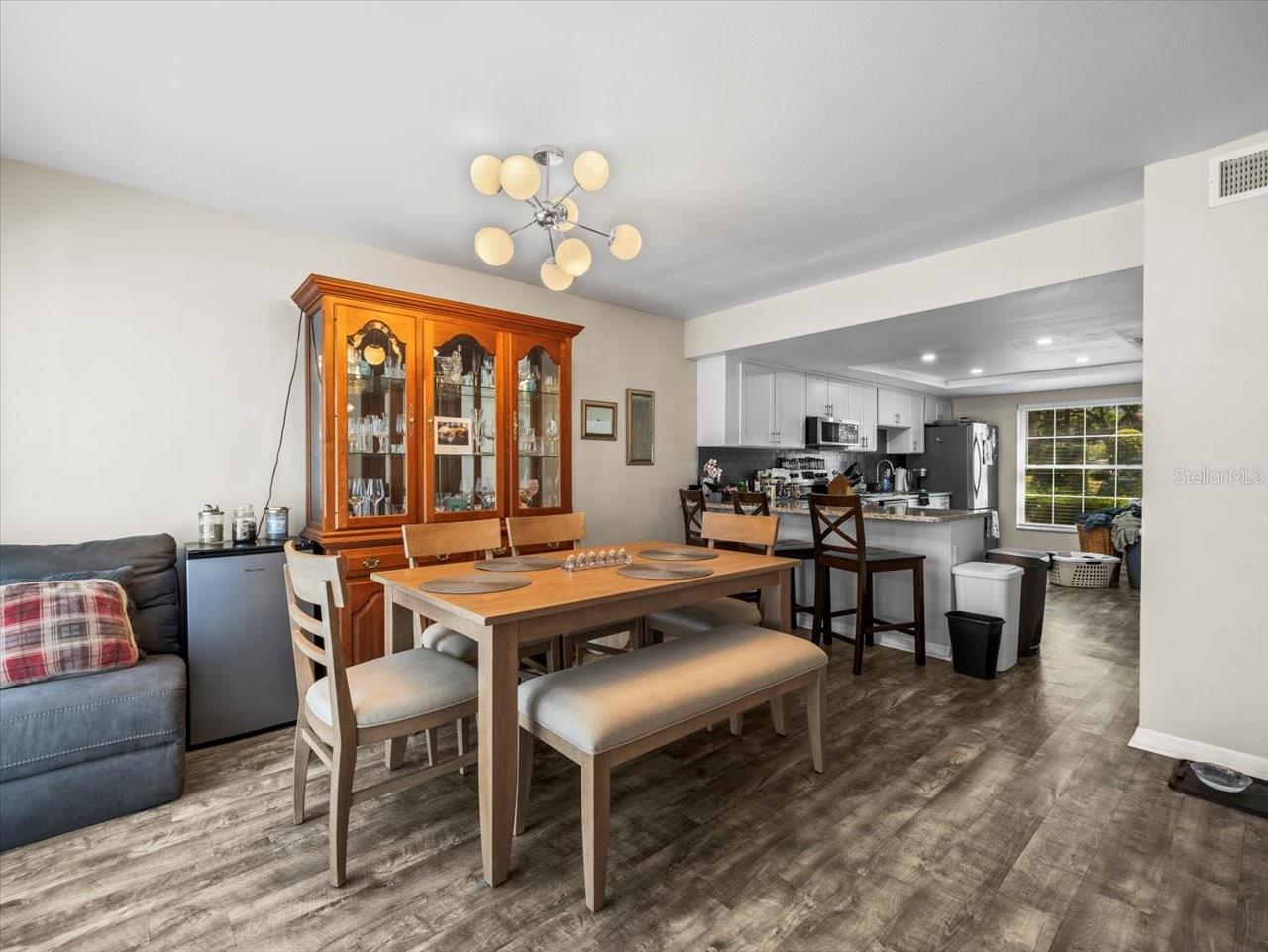 1303 N MCMULLEN BOOTH RD #1303