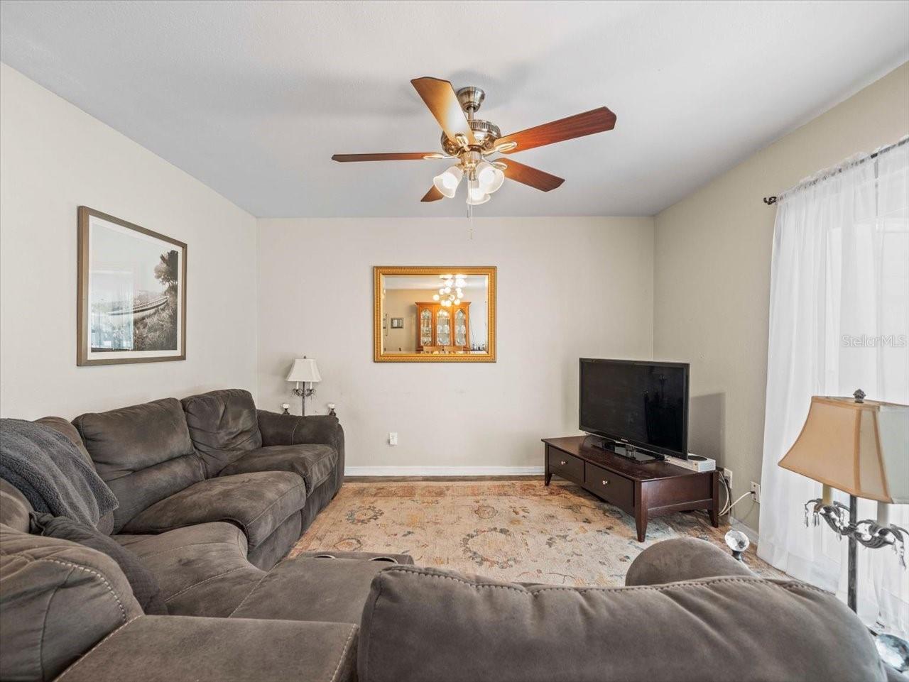 1303 N MCMULLEN BOOTH RD #1303