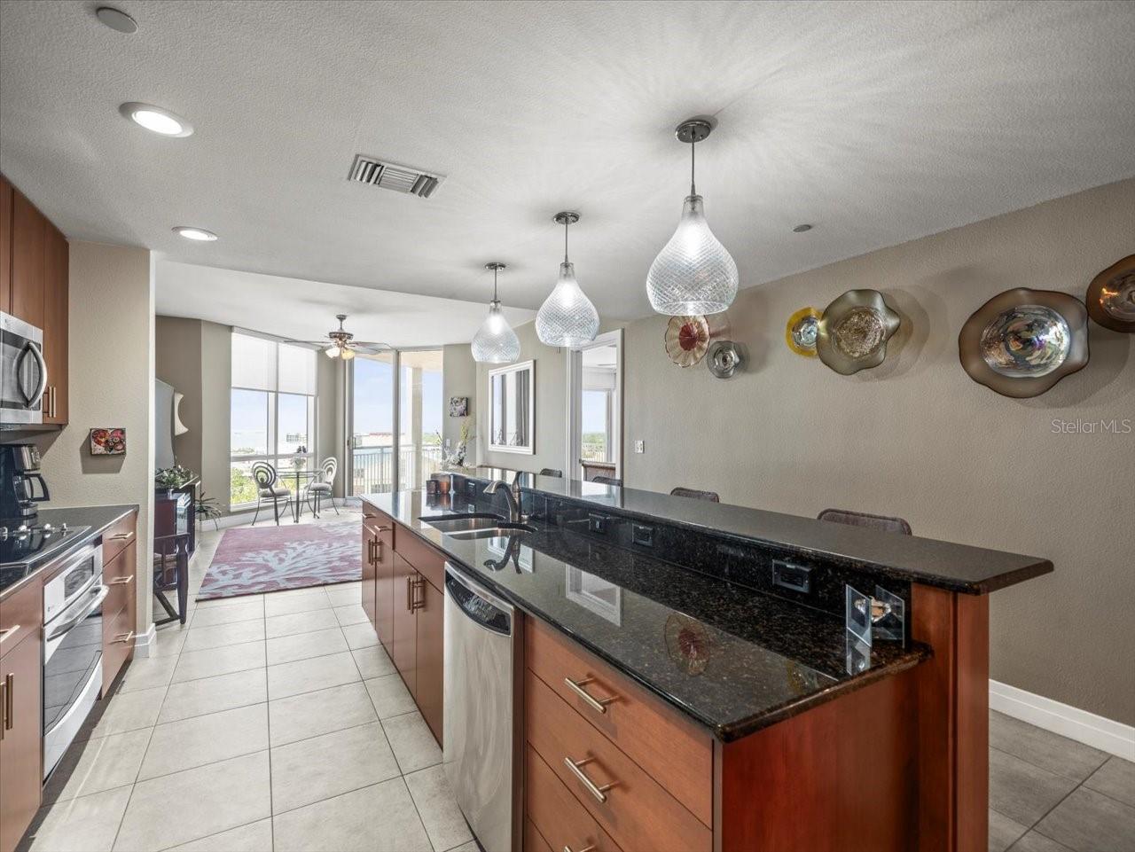 331 CLEVELAND ST #906