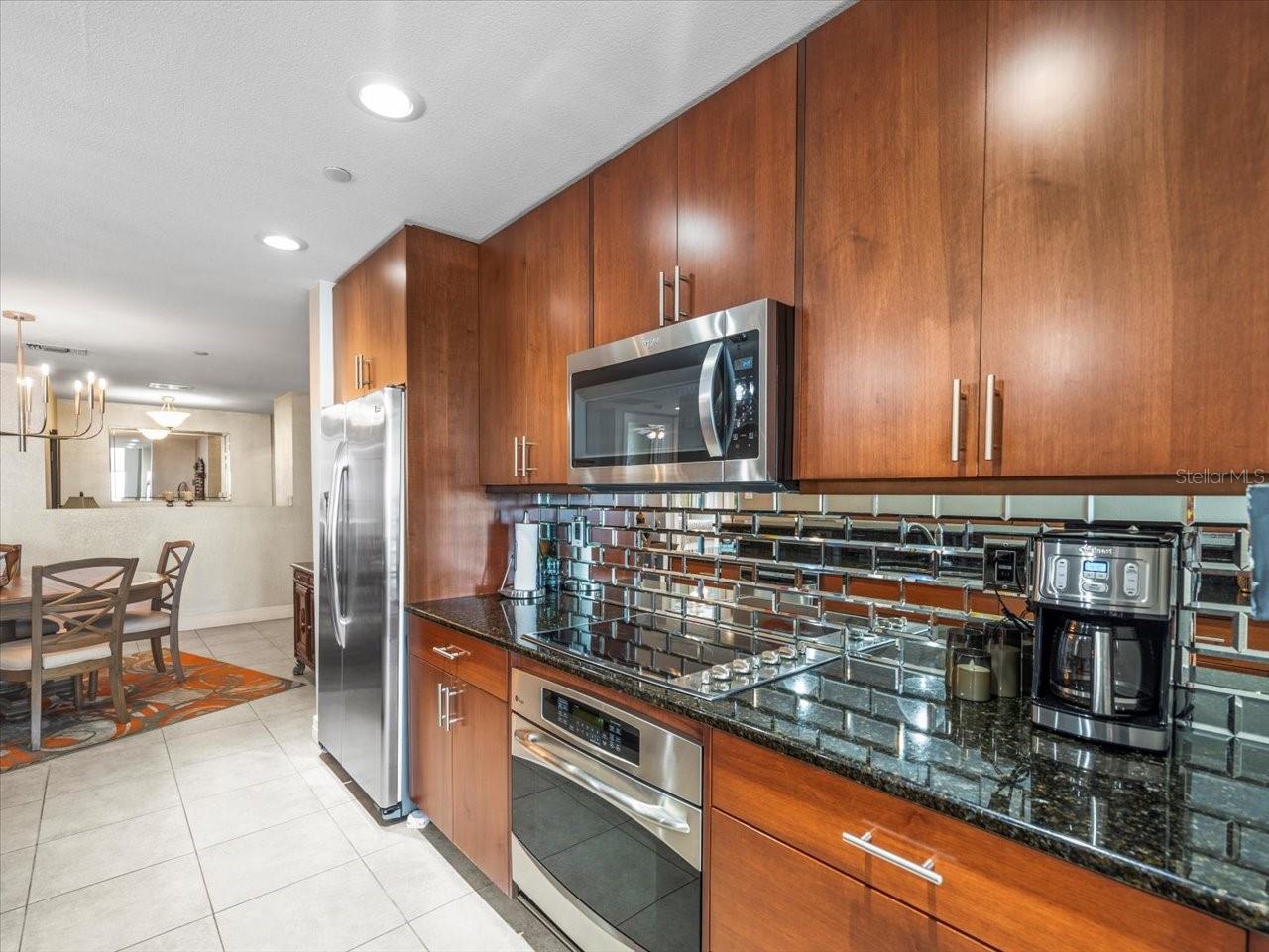 331 CLEVELAND ST #906