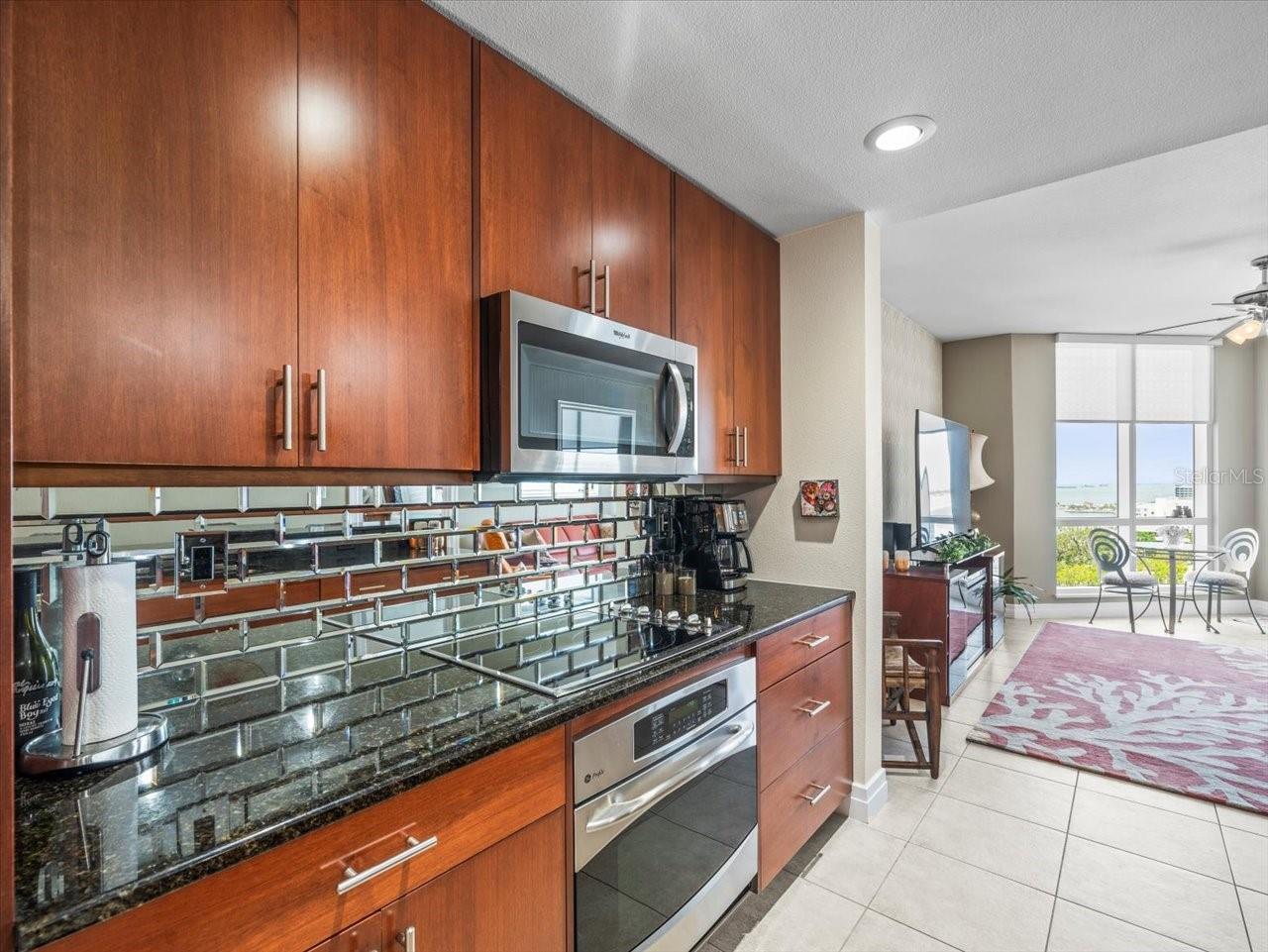 331 CLEVELAND ST #906