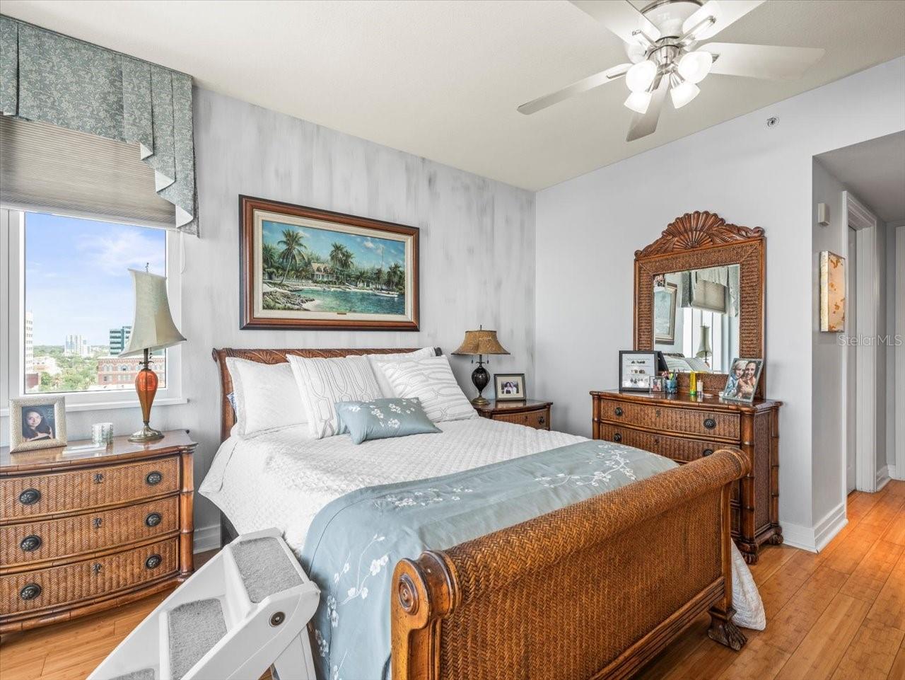 331 CLEVELAND ST #906