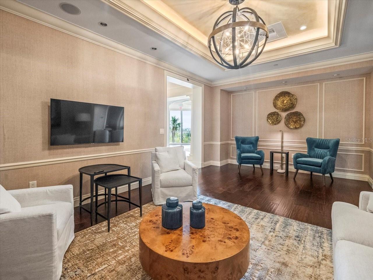 331 CLEVELAND ST #906