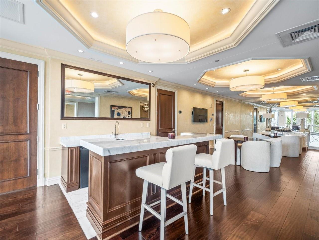 331 CLEVELAND ST #906