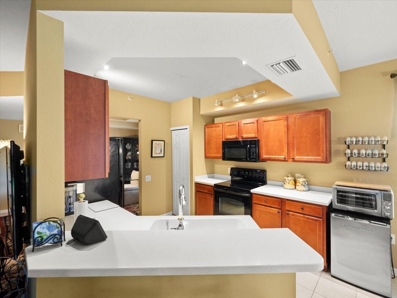 897 LANTERN WAY #897