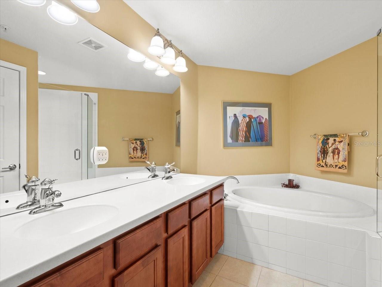 897 LANTERN WAY #897