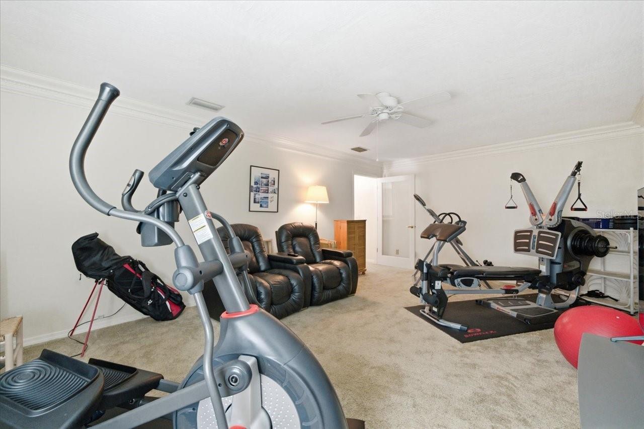 2035 INDIAN CREEK CT