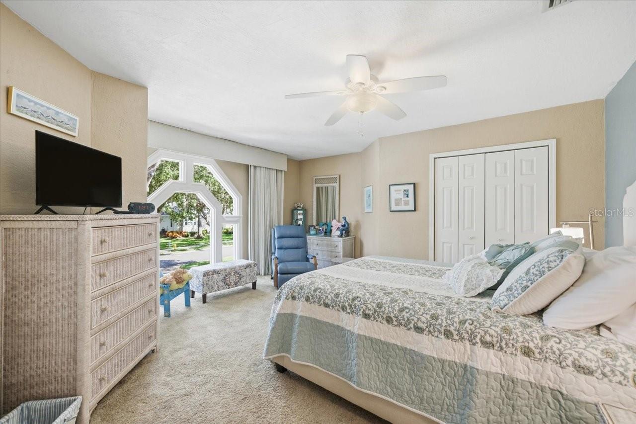 2035 INDIAN CREEK CT