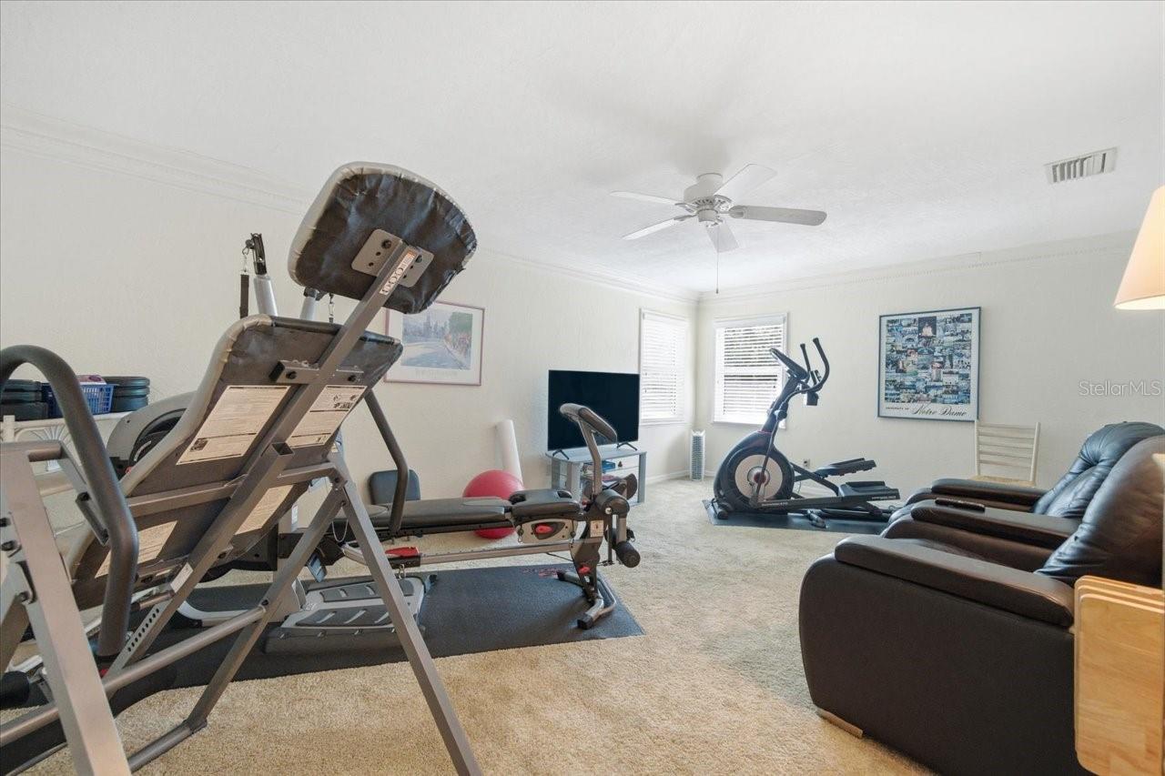 2035 INDIAN CREEK CT