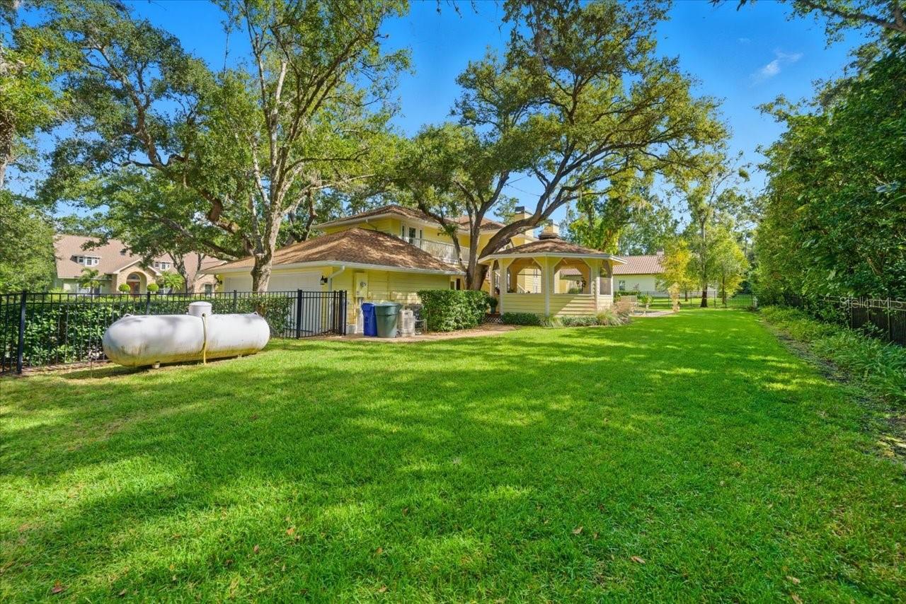 2035 INDIAN CREEK CT