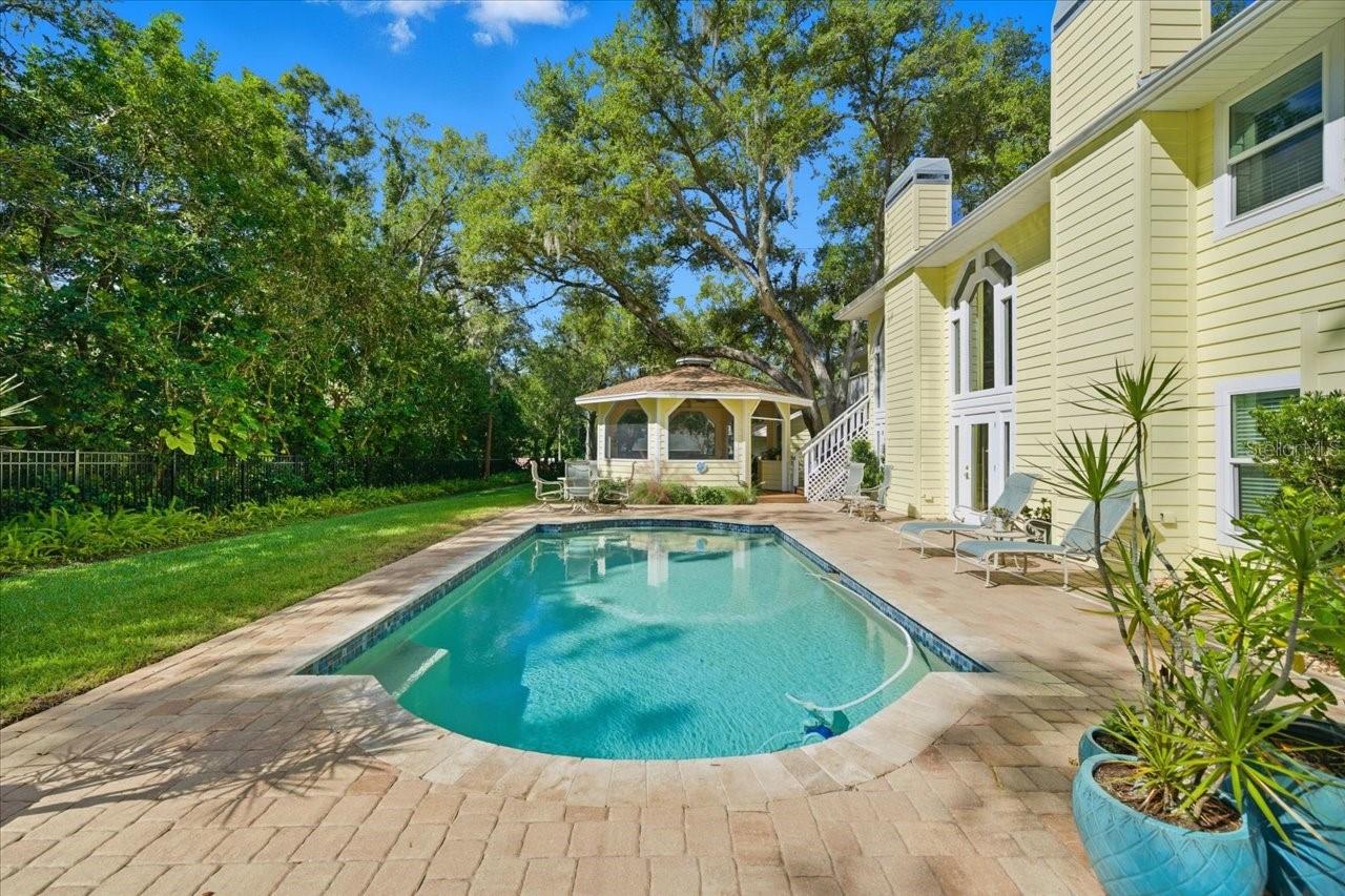 2035 INDIAN CREEK CT