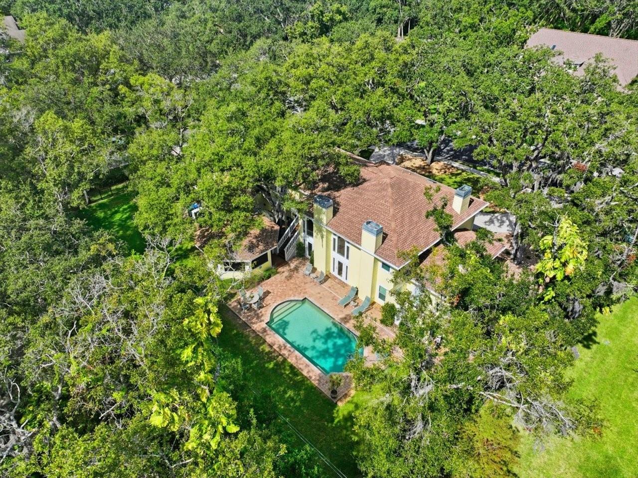 2035 INDIAN CREEK CT