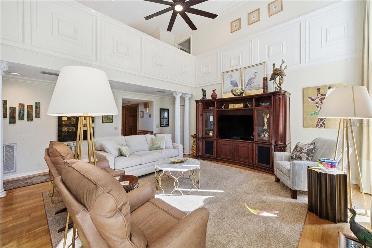 2035 INDIAN CREEK CT