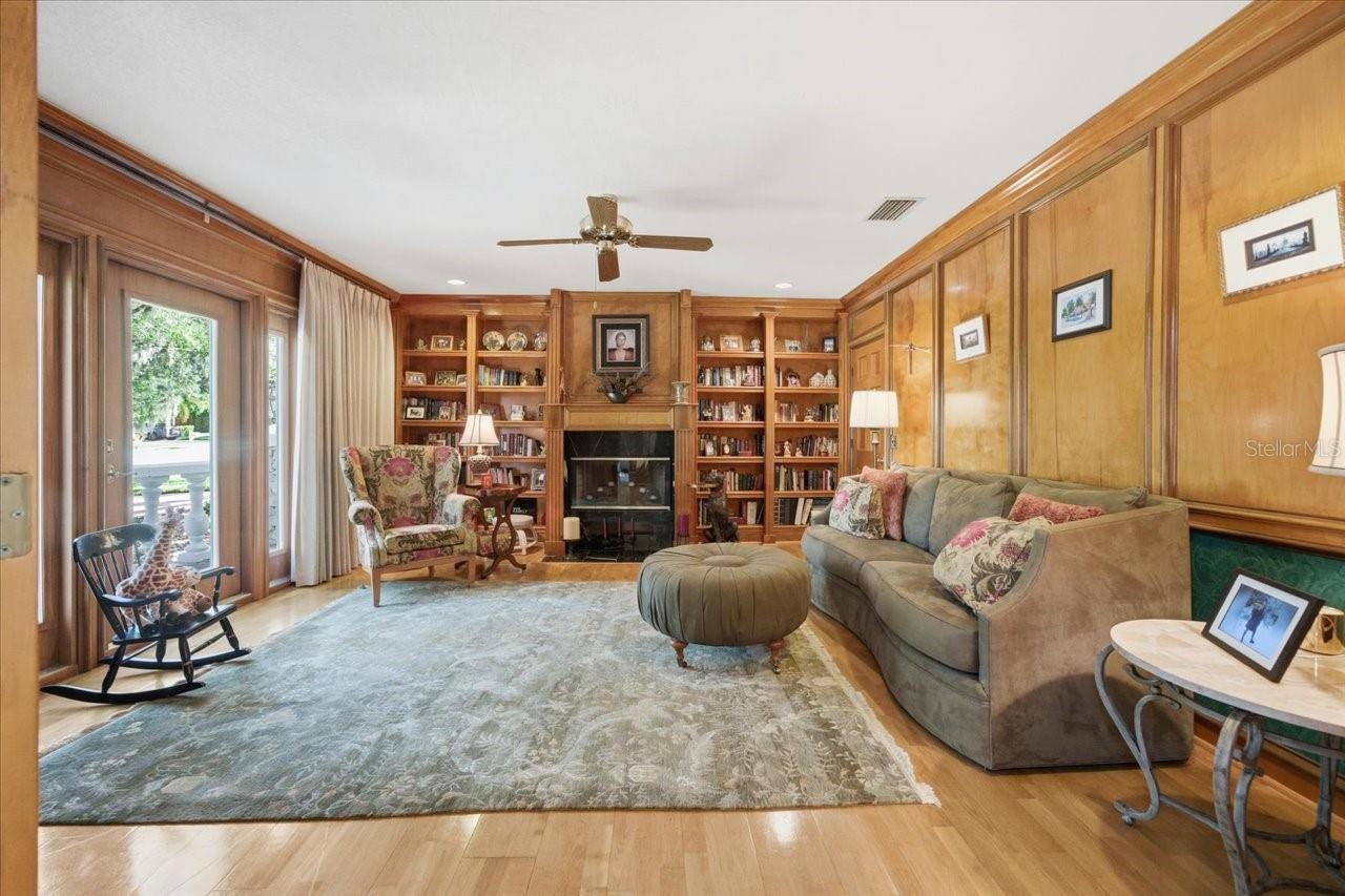 2035 INDIAN CREEK CT