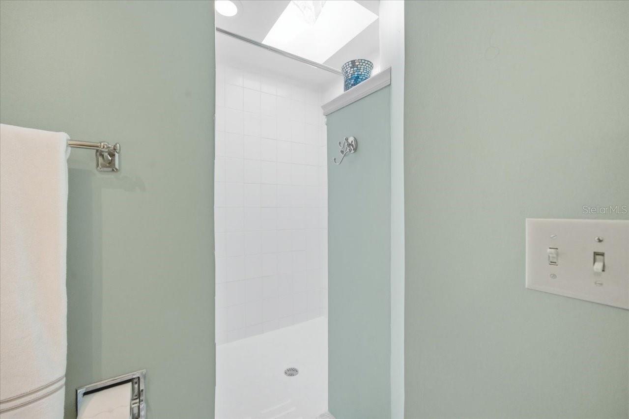 2035 INDIAN CREEK CT