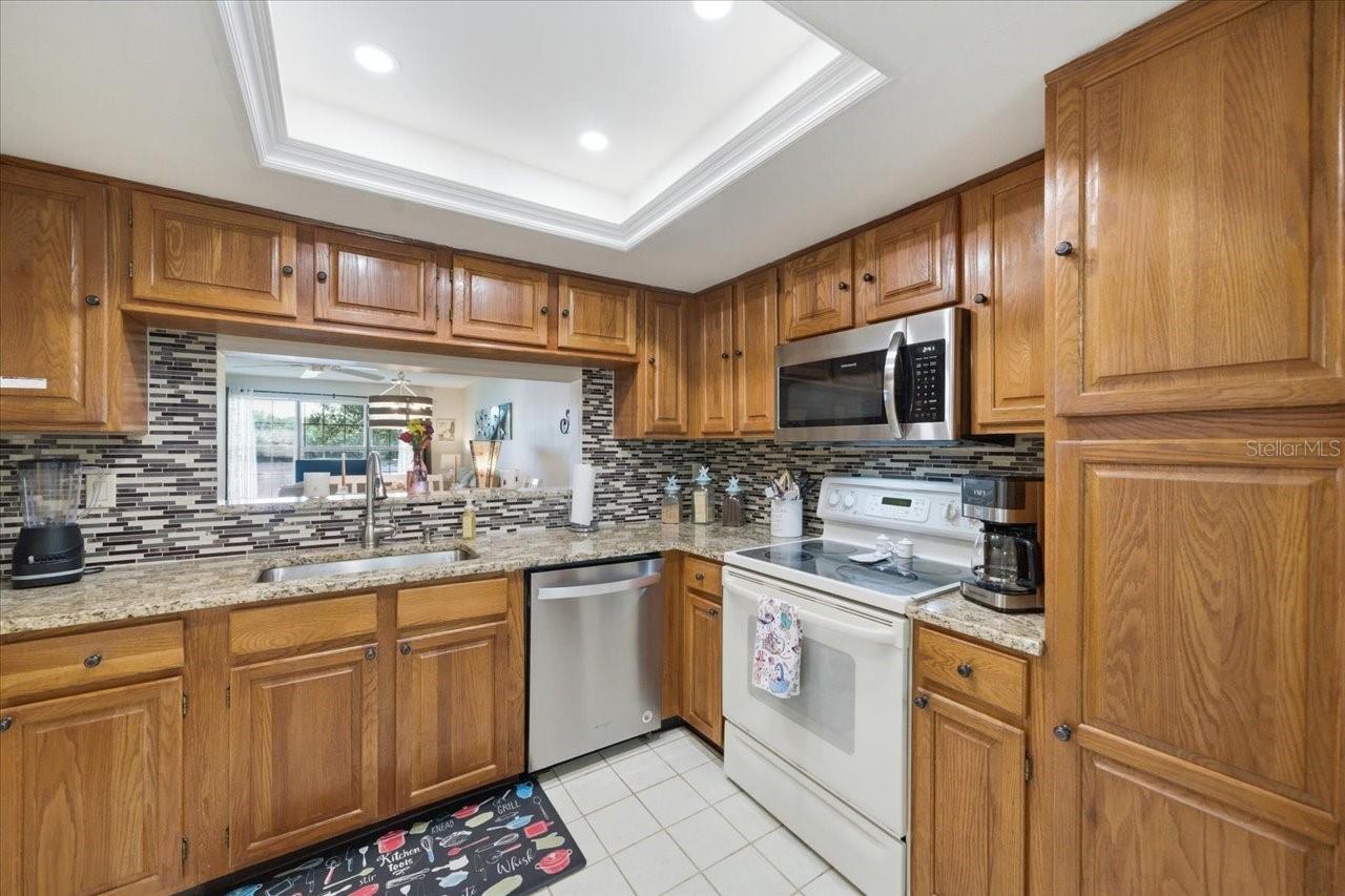 2824 COUNTRYSIDE BLVD #315
