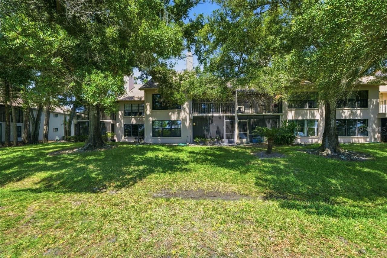 2824 COUNTRYSIDE BLVD #315