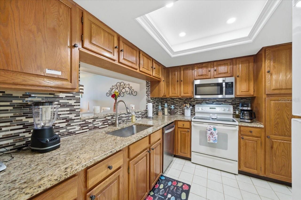2824 COUNTRYSIDE BLVD #315