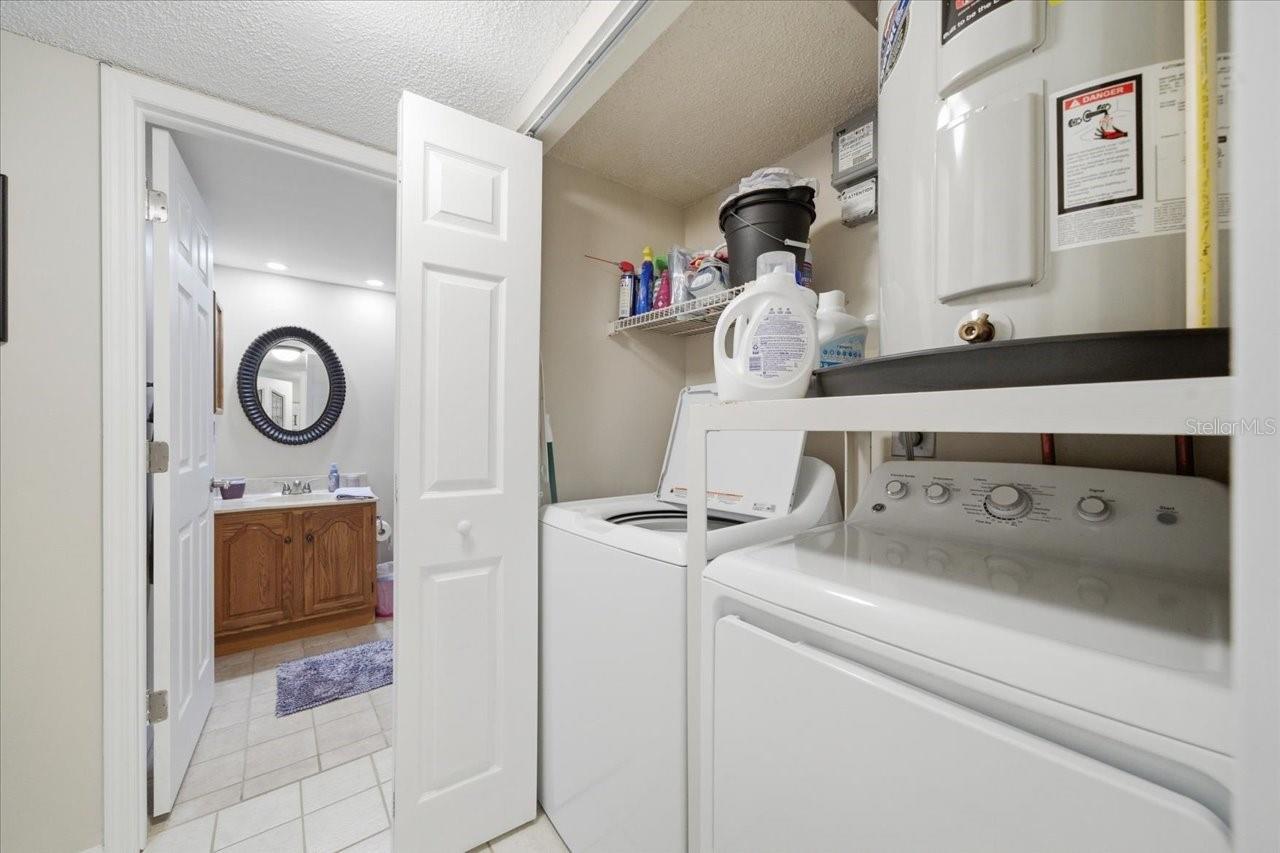 2824 COUNTRYSIDE BLVD #315