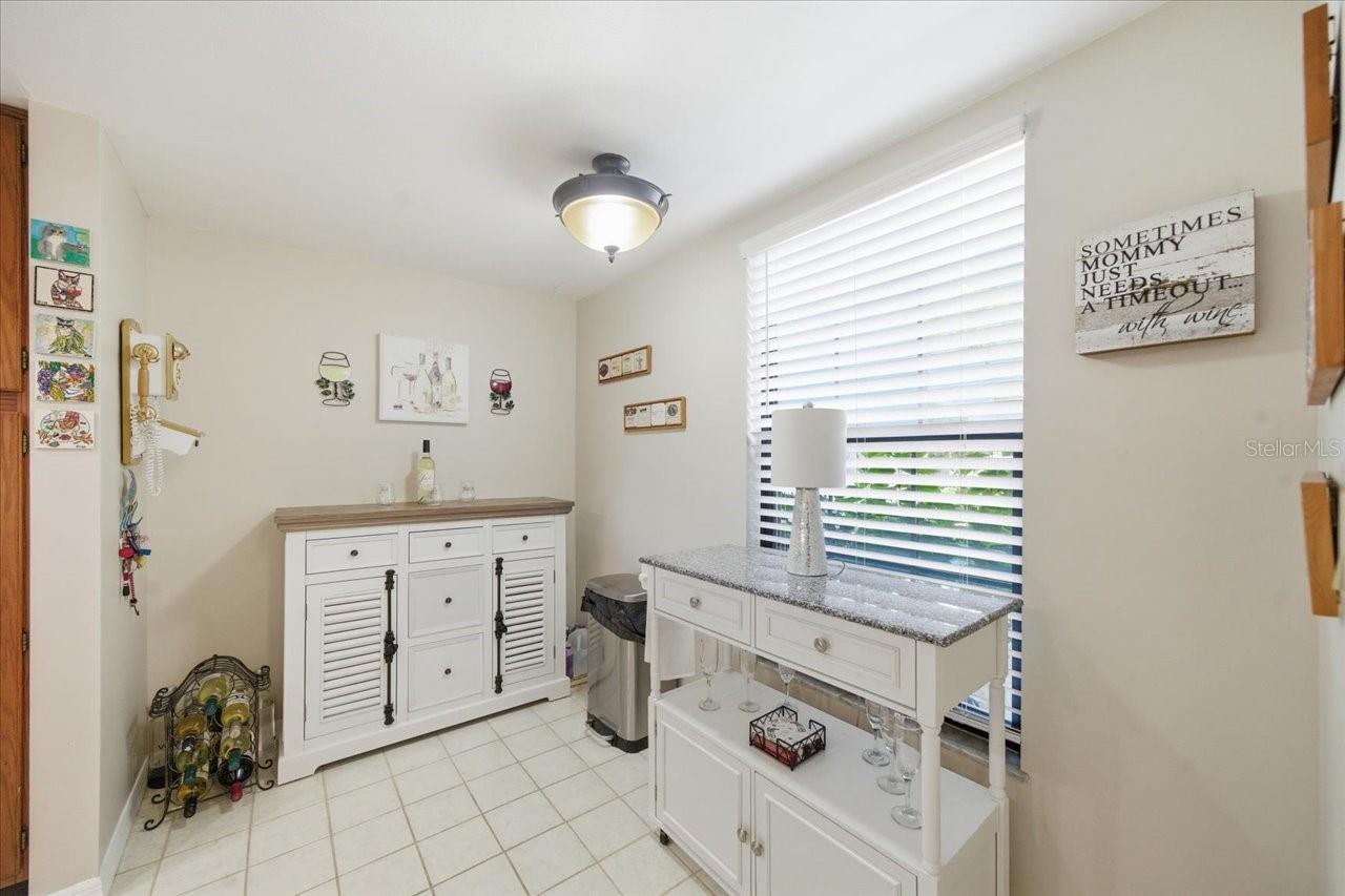 2824 COUNTRYSIDE BLVD #315