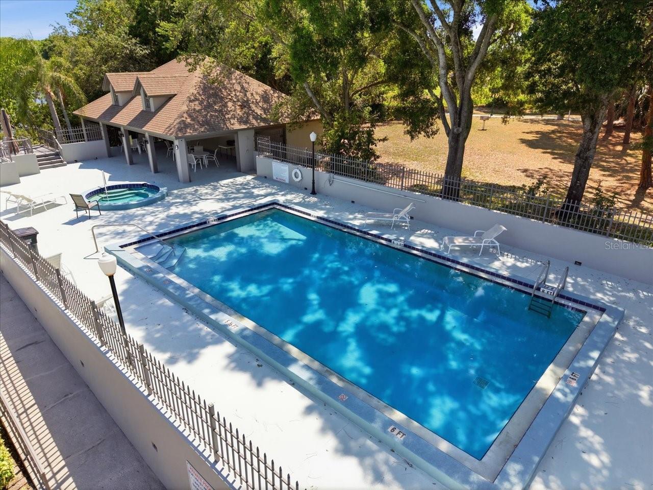 2824 COUNTRYSIDE BLVD #315