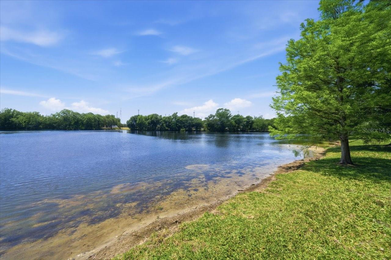 2824 COUNTRYSIDE BLVD #315