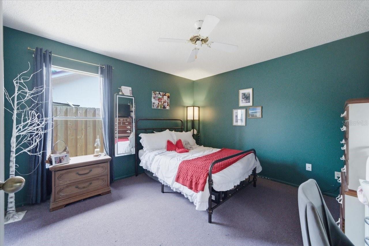 798 COUNTRYSHIRE LN