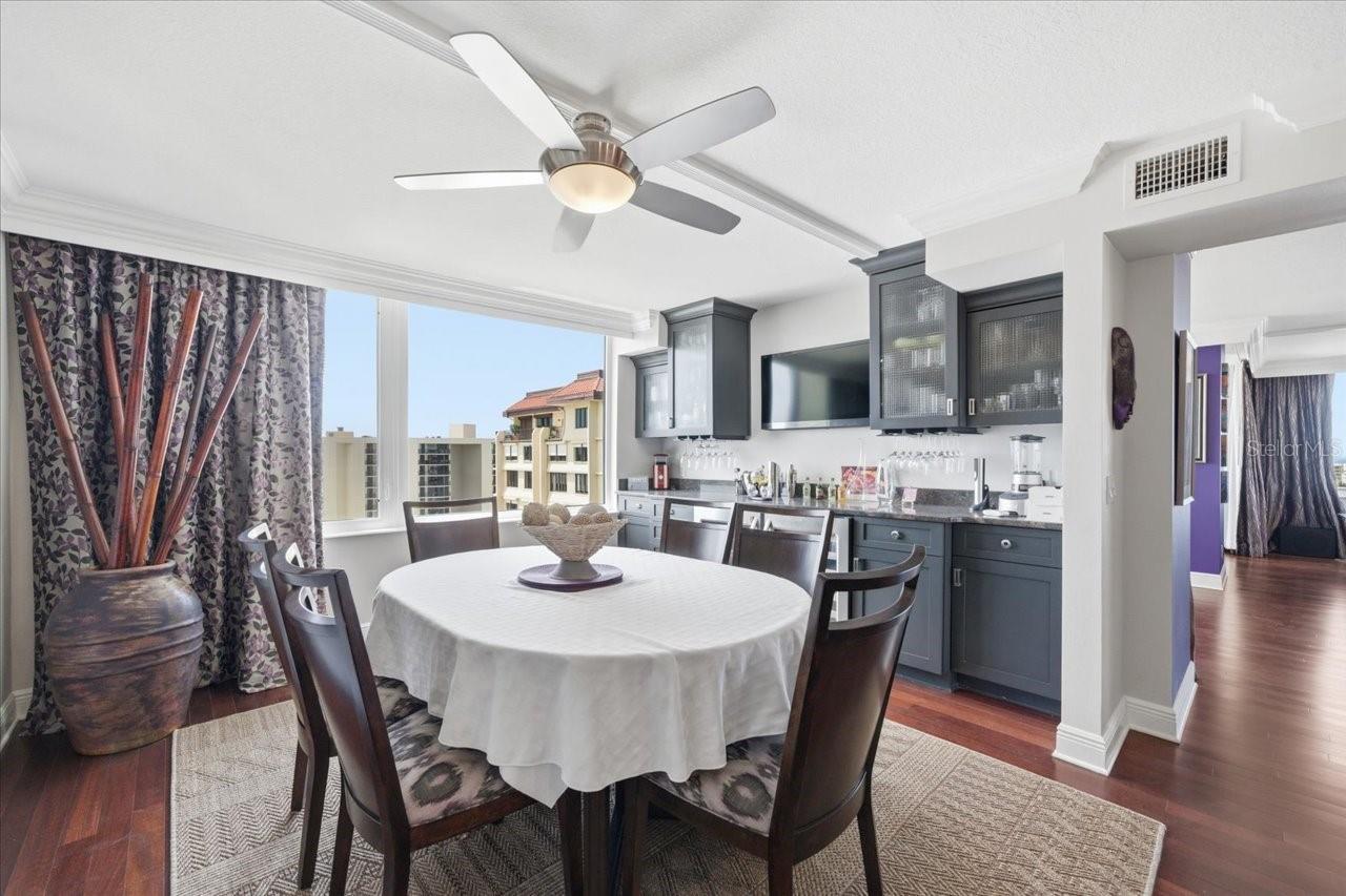 736 ISLAND WAY #1003