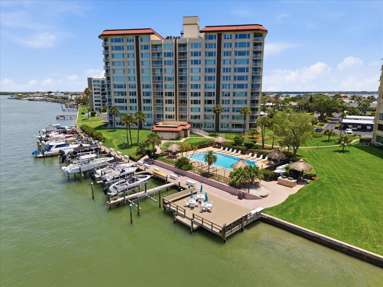 736 ISLAND WAY #1003