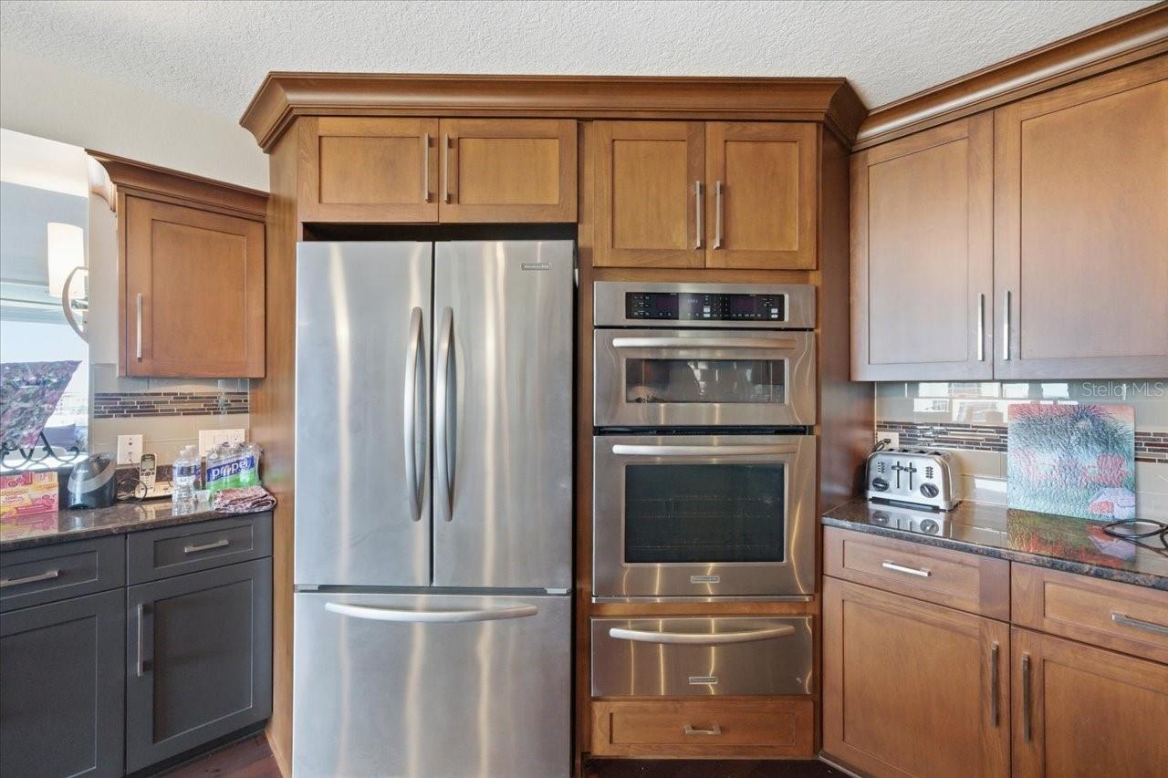 736 ISLAND WAY #1003