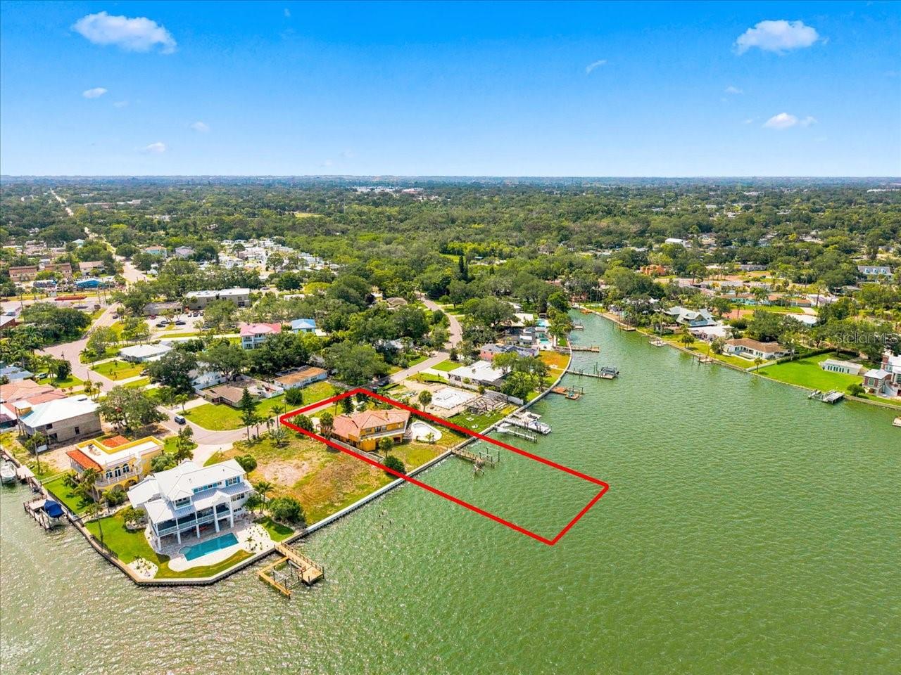 111 SHORE DR