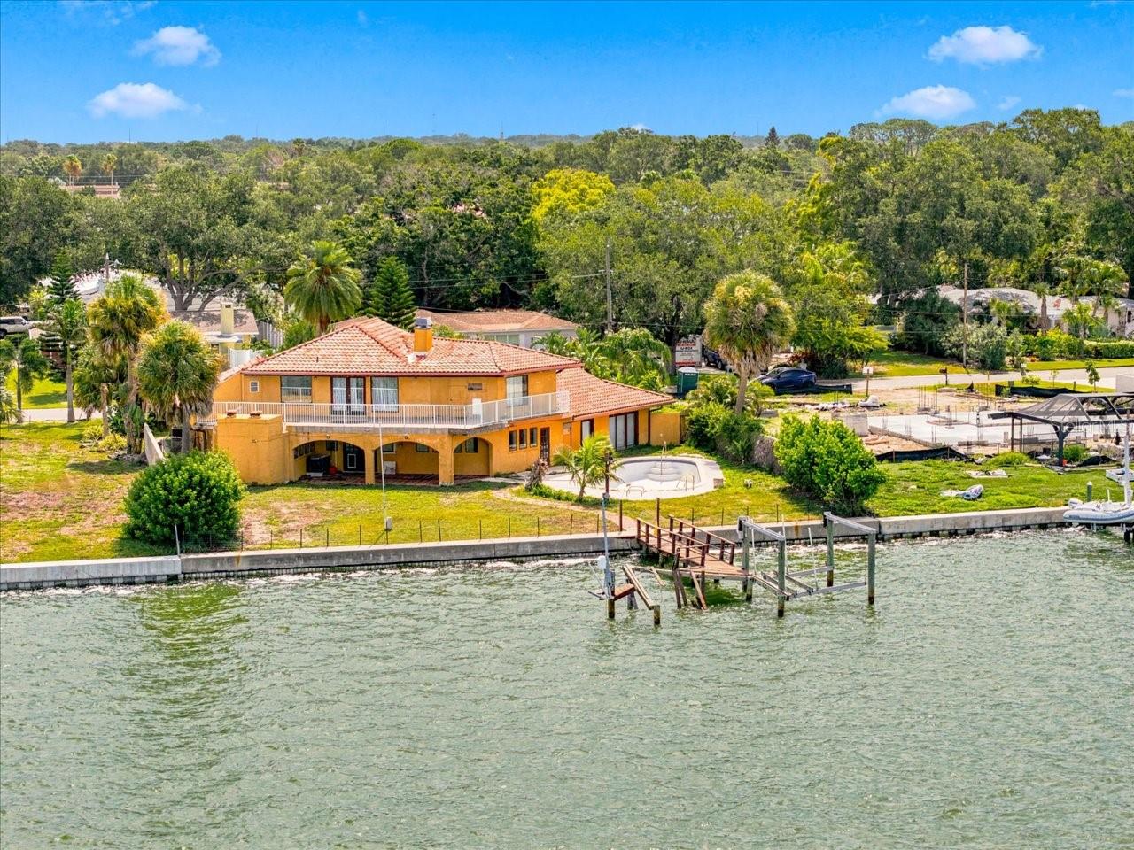 111 SHORE DR