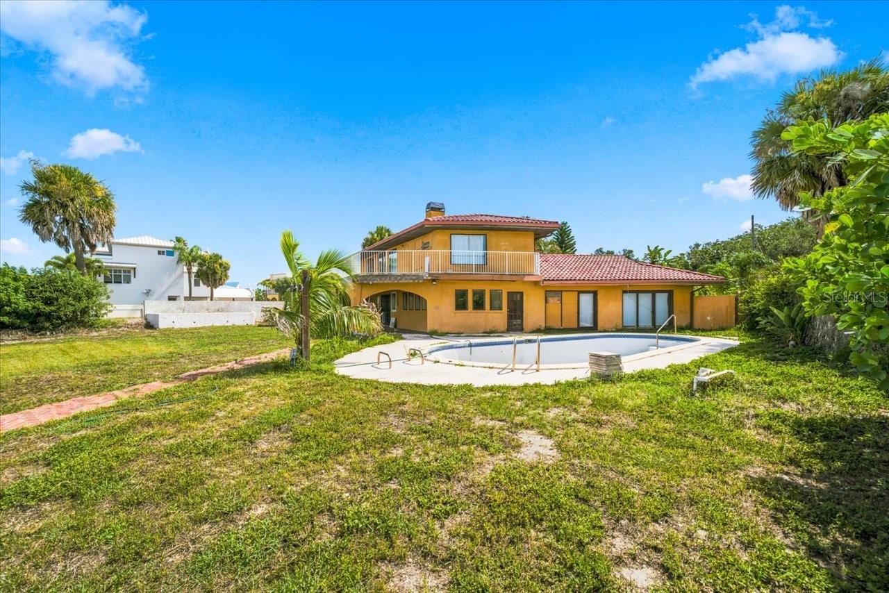 111 SHORE DR