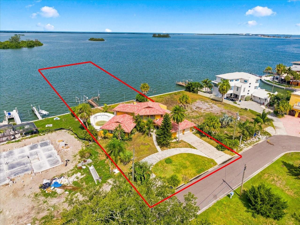 111 SHORE DR