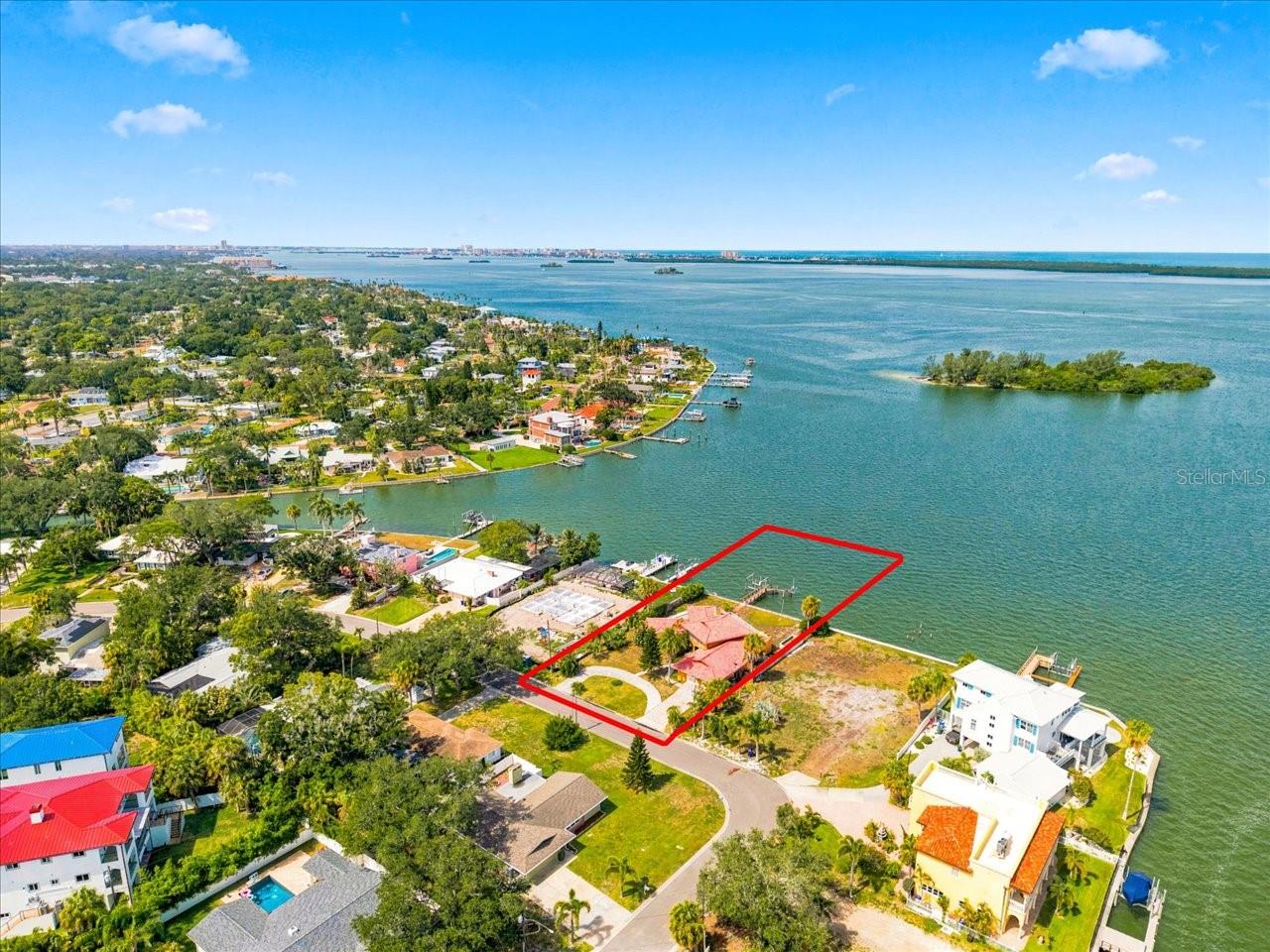 111 SHORE DR