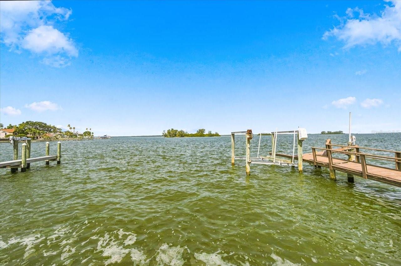 111 SHORE DR