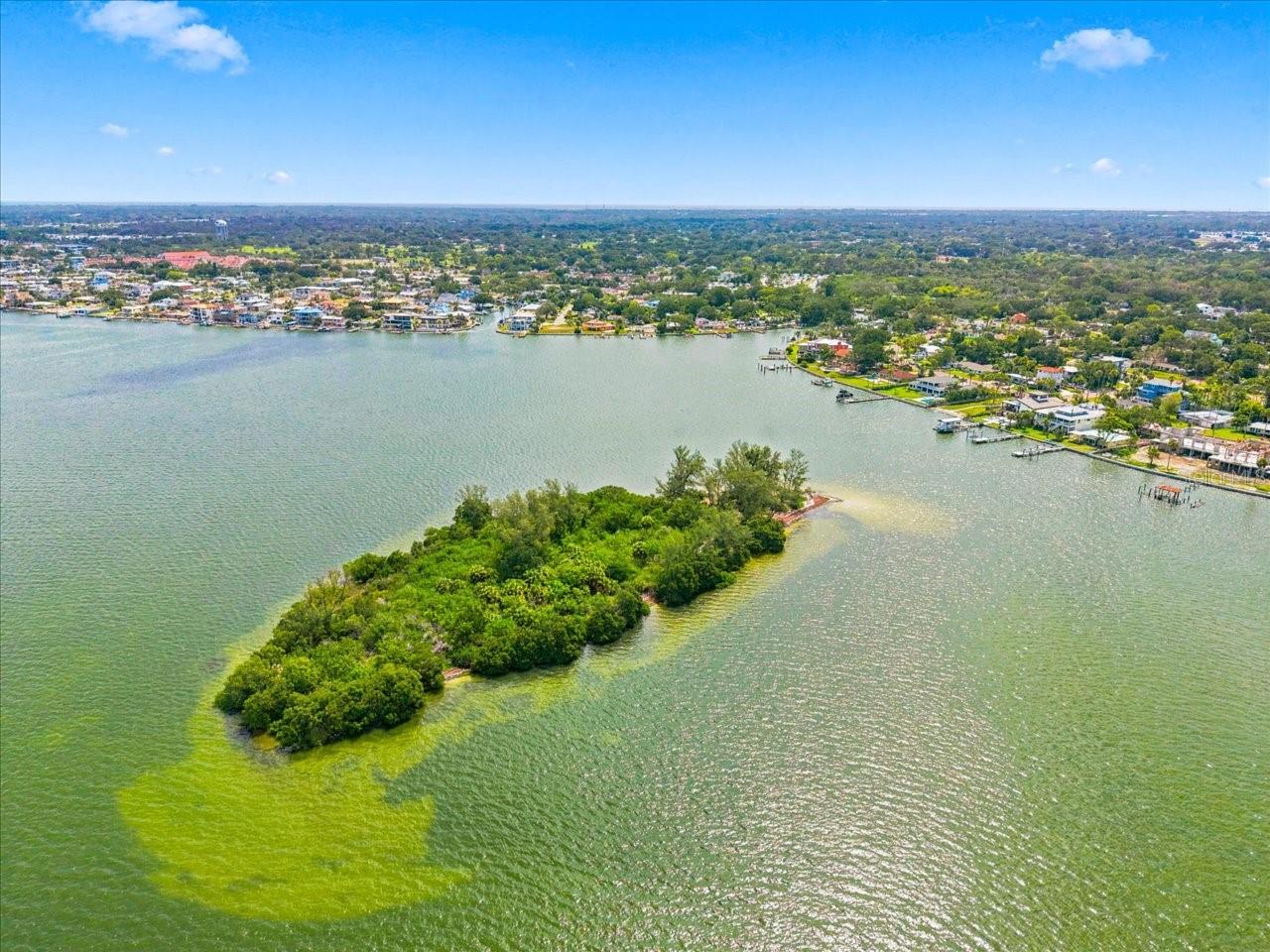 111 SHORE DR