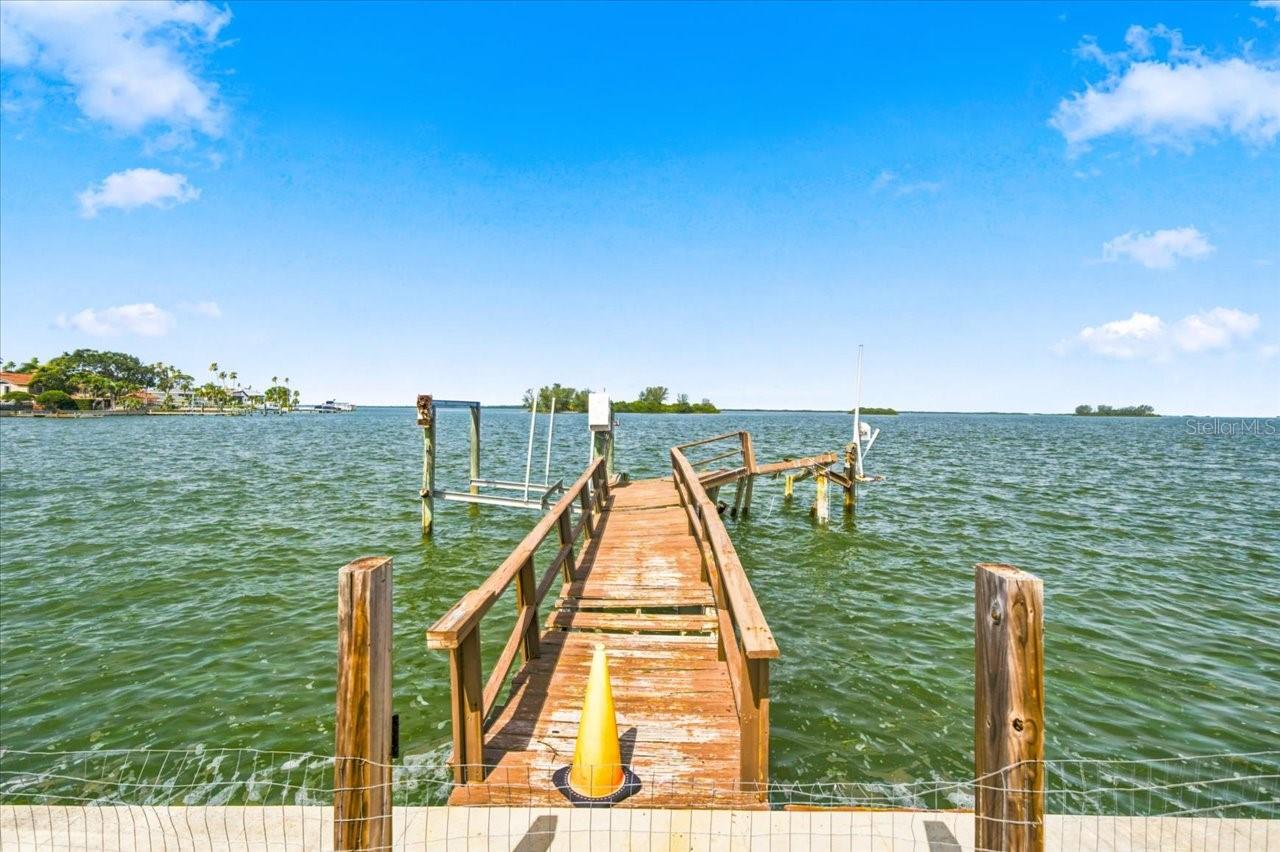 111 SHORE DR