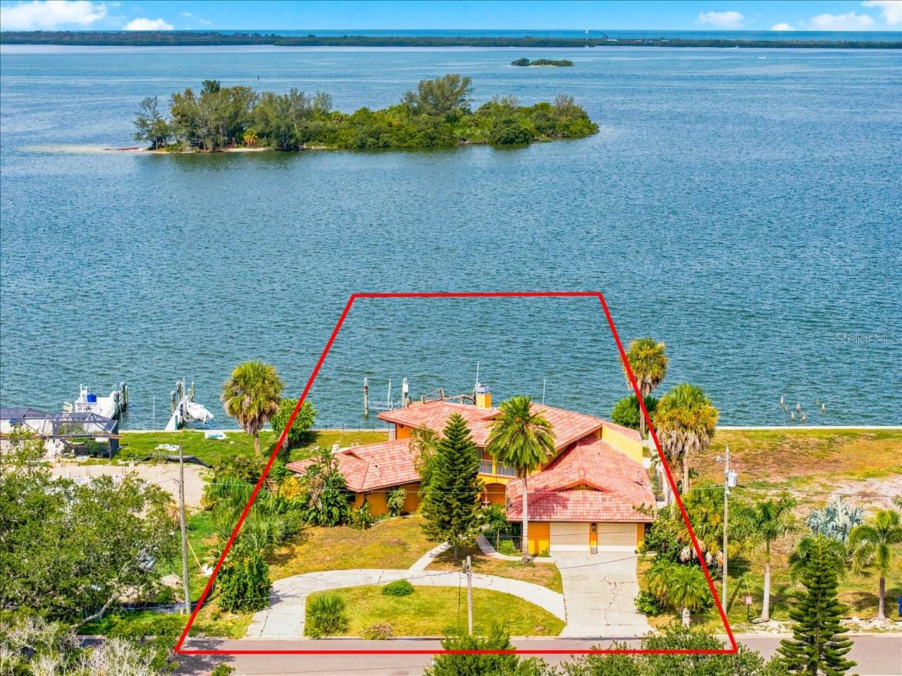 111 SHORE DR